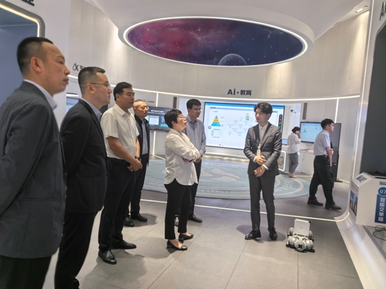 /Users/Robin/Desktop/4.jpg /Users/Robin/Desktop/4.jpg